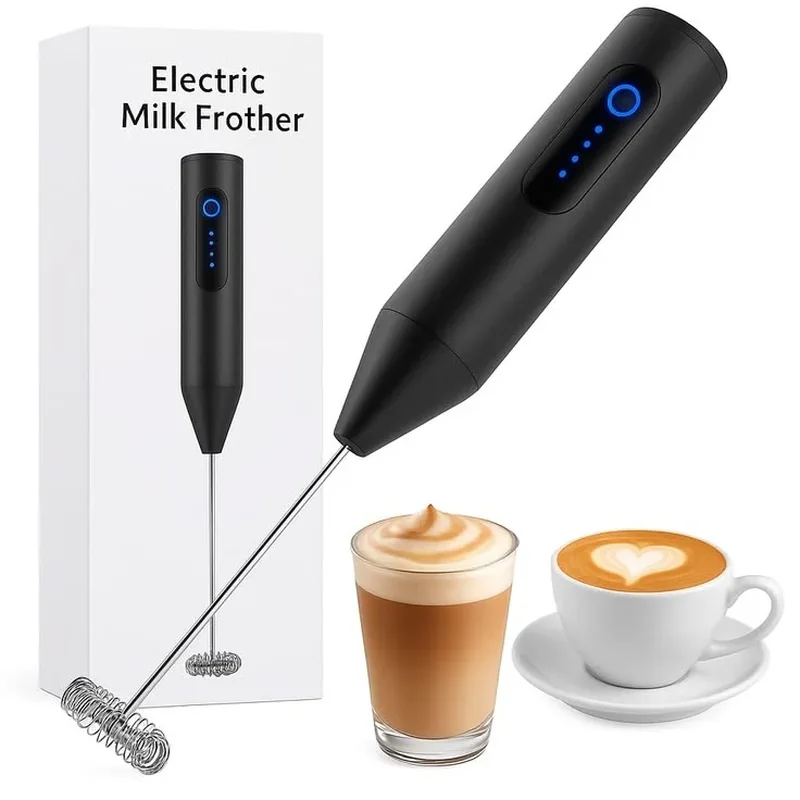 Batidor espumador eléctrico negro junto a tazas de café