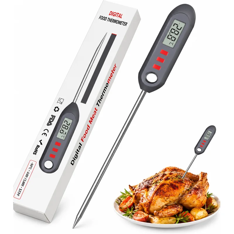 Termómetro digital de cocina con punta de acero junto a un pollo asado